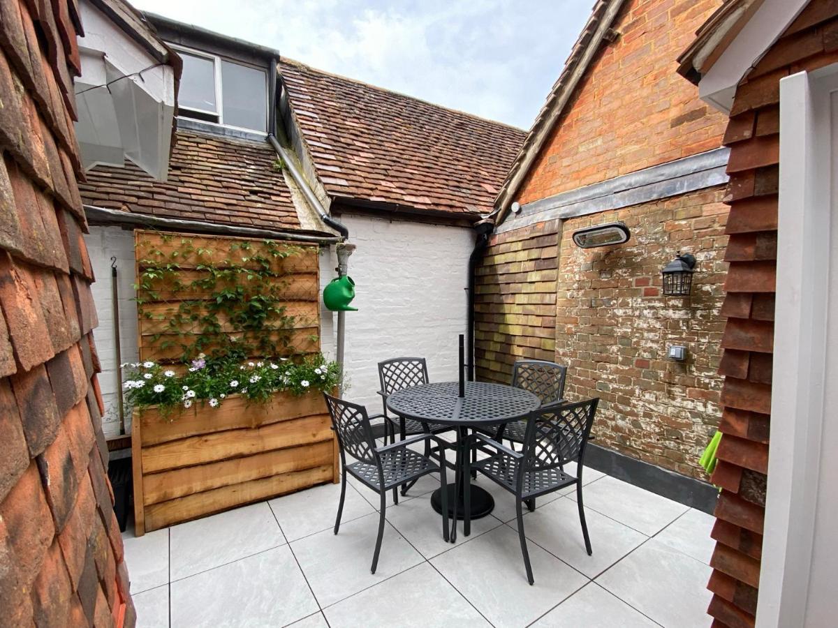 Purlins Holiday Apartment Salisbury Exterior photo